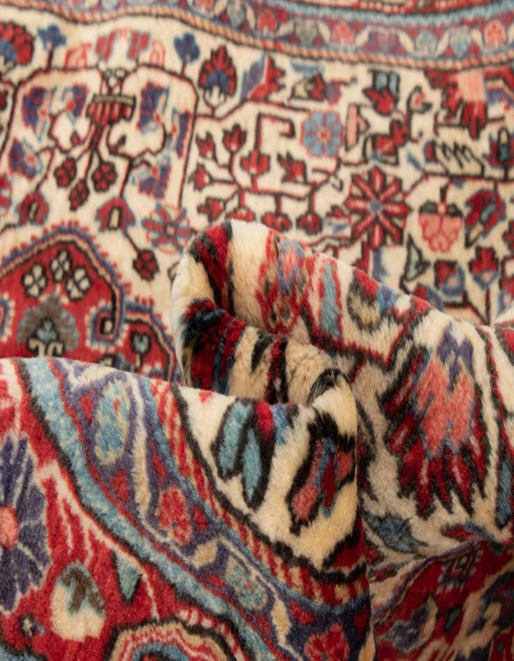 Detail image of  3' 5 x 5' 5  Hand Knotted Sarough Persian Wool Rug