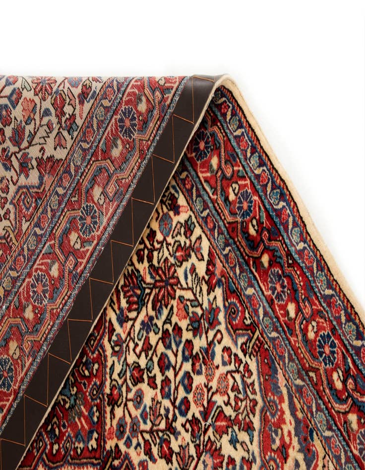 Detail image of  3' 5 x 5' 5  Hand Knotted Sarough Persian Wool Rug