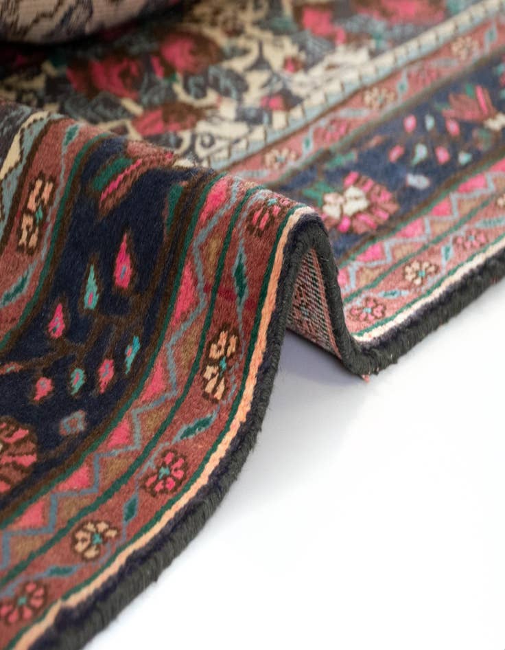 Detail image of  6' 4 x 9' 7  Hand Knotted Sarough Persian Wool Rug