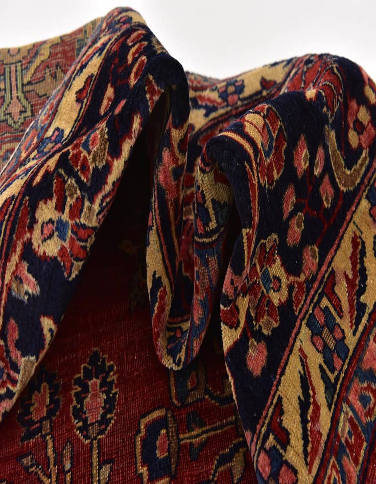 Detail image of  8' 6 x 11' 9  Hand Knotted Sarough Persian Wool Rug