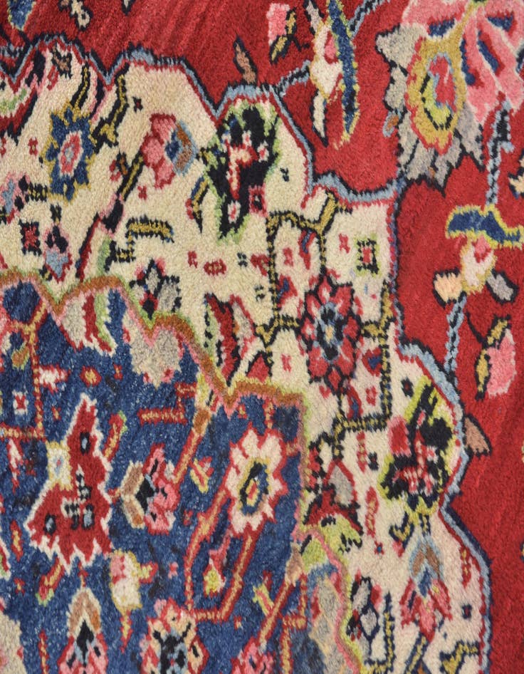 Detail image of  9' 8 x 12' 8  Hand Knotted Sarough Persian Wool Rug