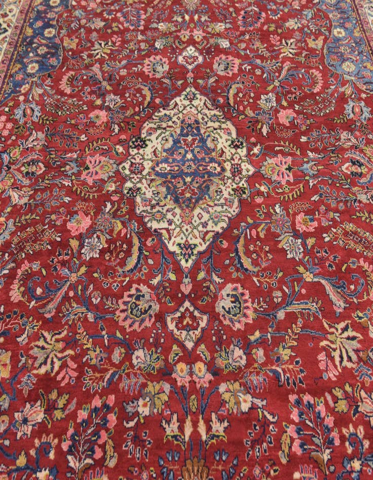 Detail image of  9' 8 x 12' 8  Hand Knotted Sarough Persian Wool Rug