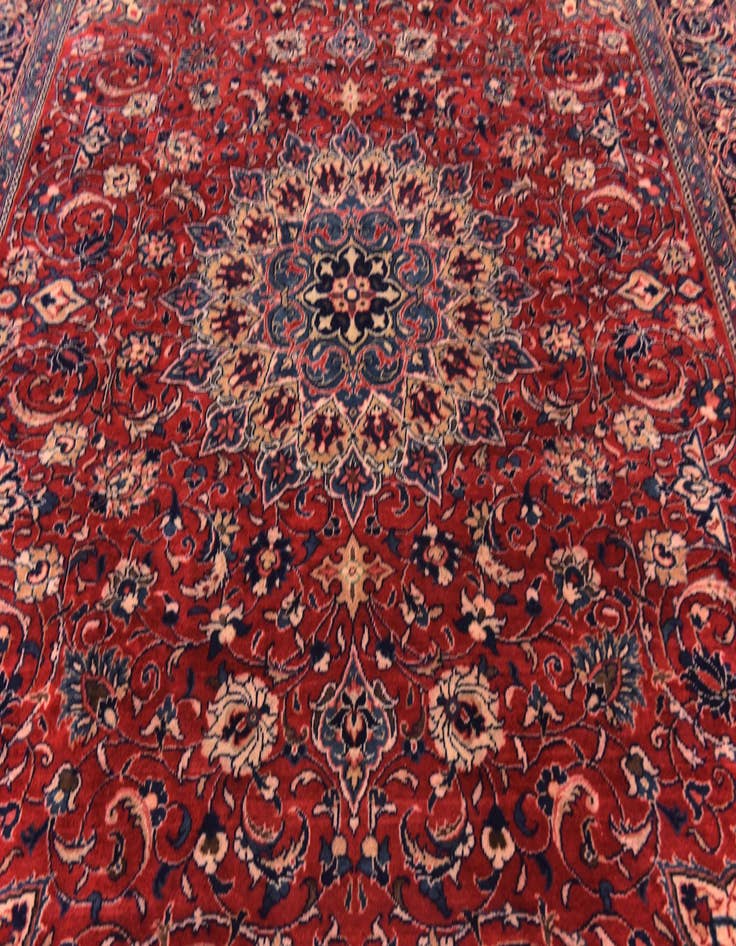 Detail image of  9' 10 x 13' 2  Hand Knotted Sarough Persian Wool Rug