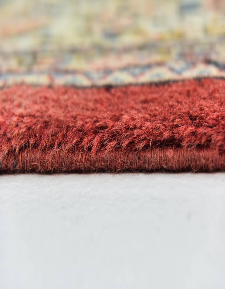 Detail image of  9' 9 x 13' 2  Hand Knotted Sarough Persian Wool Rug