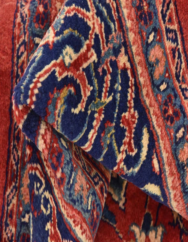 Detail image of  9' 10 x 13'  Hand Knotted Sarough Persian Wool Rug