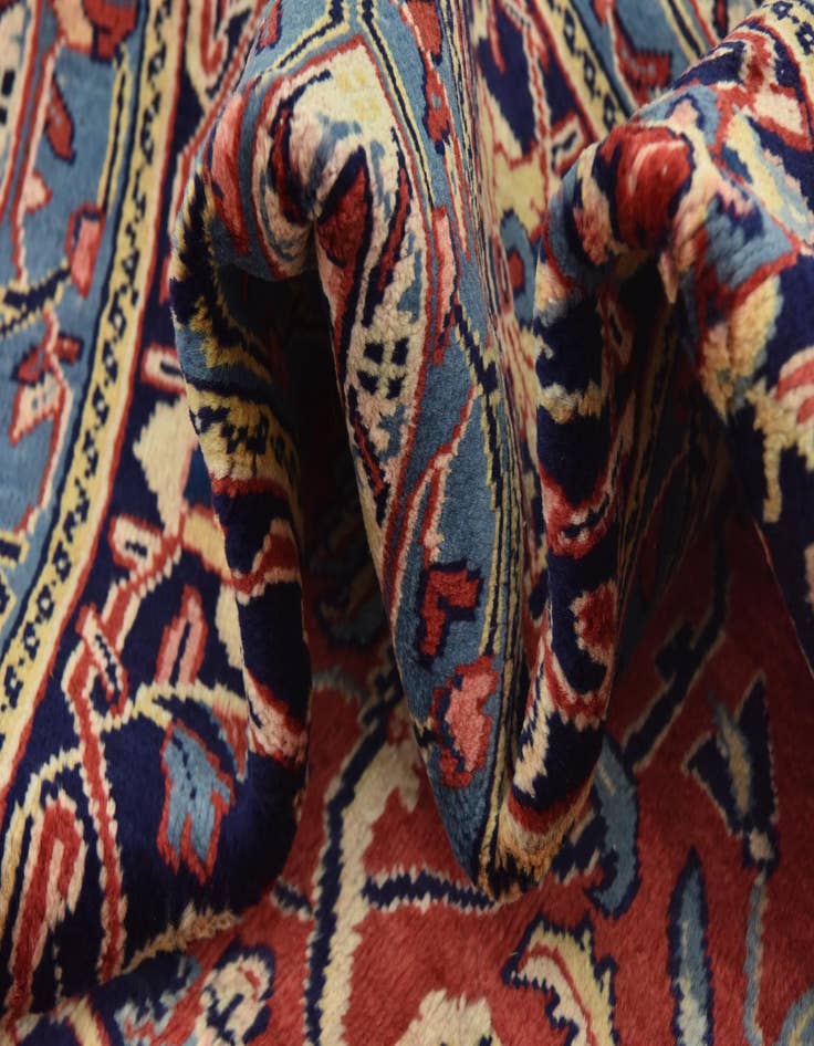 Detail image of  9' 10 x 13'  Hand Knotted Sarough Persian Wool Rug