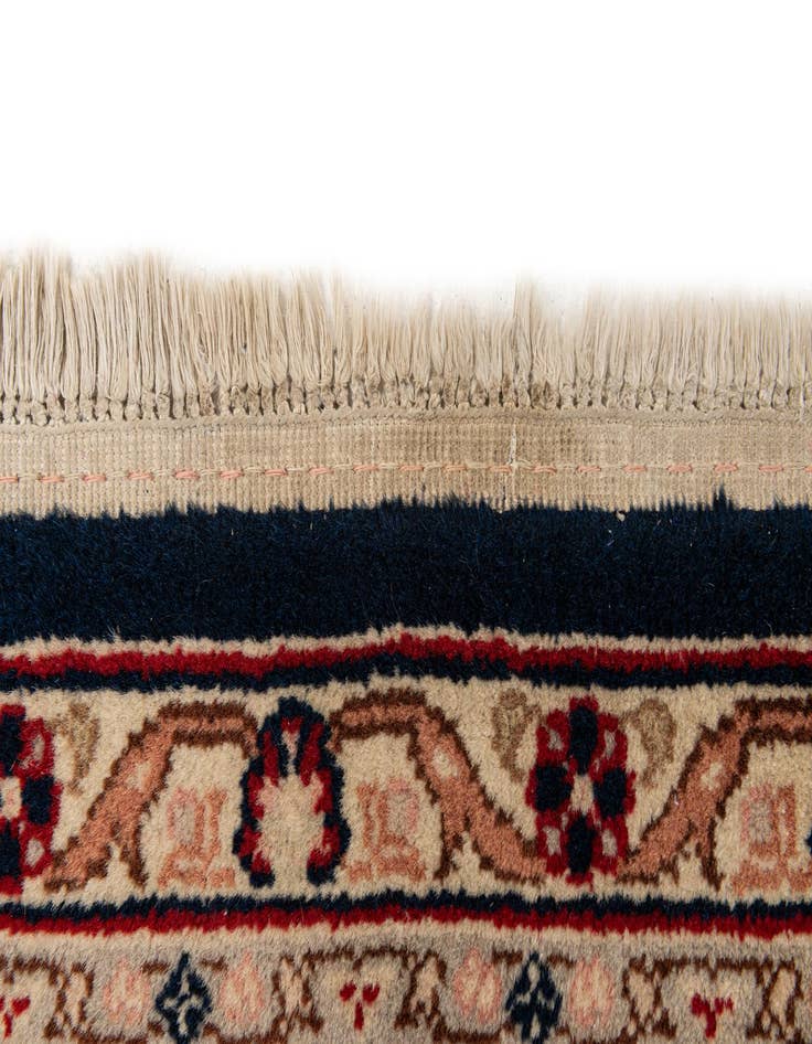 Detail image of  7' 7 x 11'  Hand Knotted Sarough Wool Rug