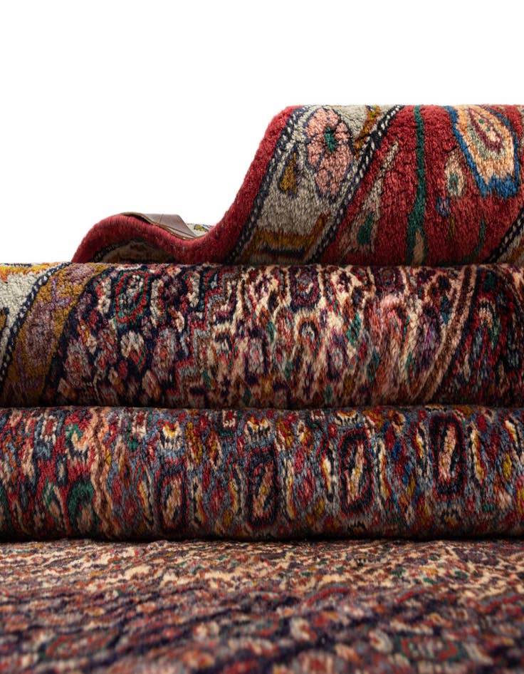 Detail image of  6' 6 x 8' 3 Senneh Wool Rug