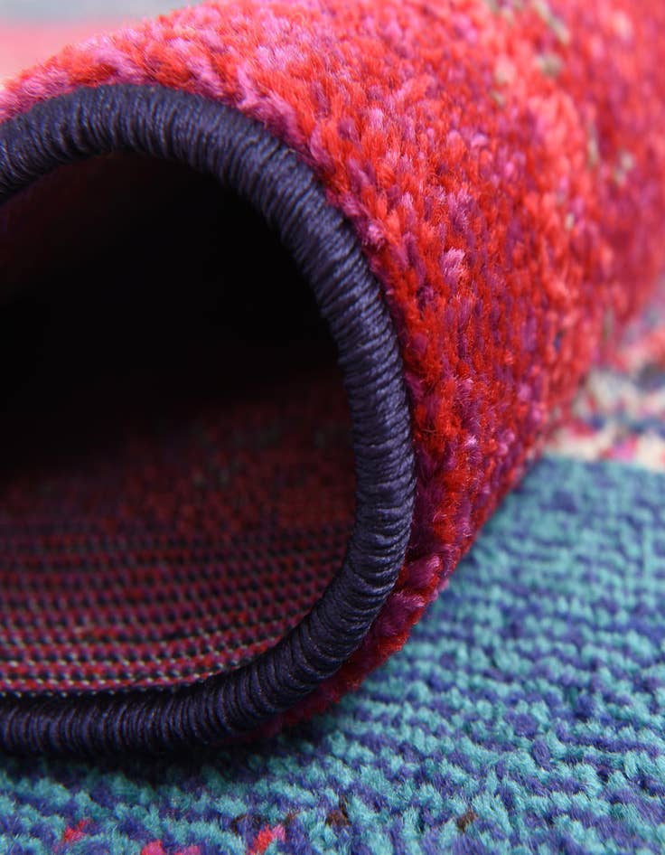 Detail image of  2' 2 x 3'  Washable Sevilla Rug