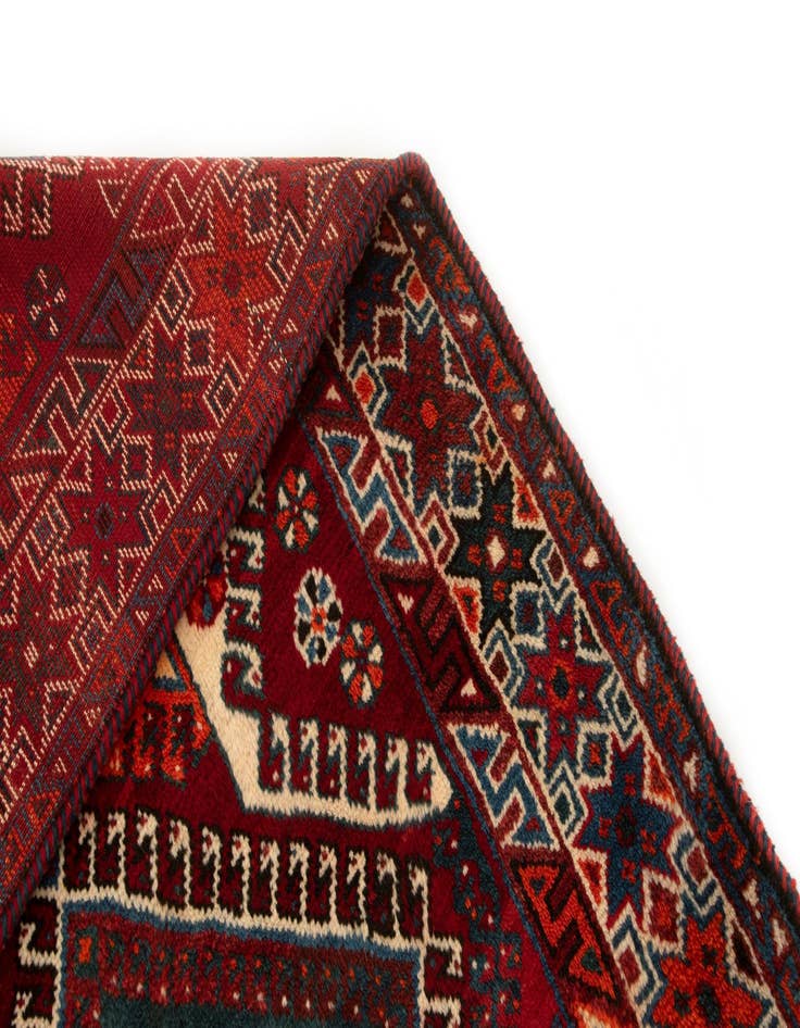 Detail image of  5' 3 x 8' 10 Shiraz Rug