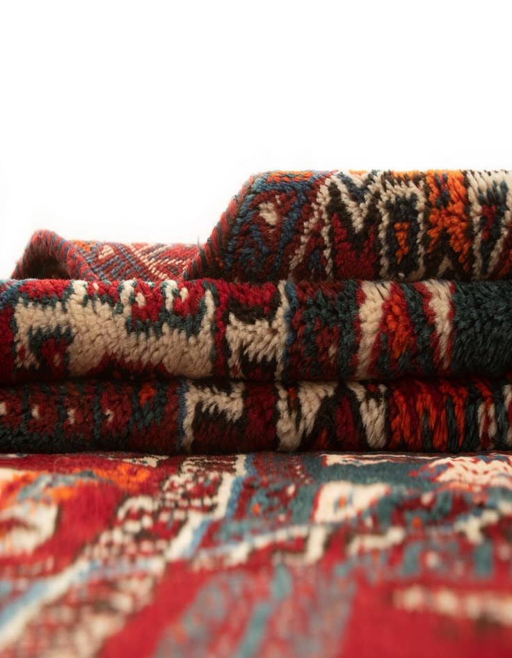 Detail image of  5' 3 x 8' 10 Shiraz Rug