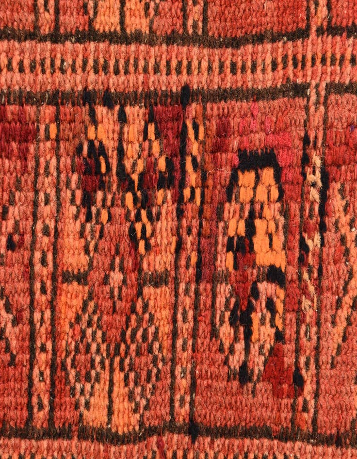 Detail image of 3' 3 x 4' 9 Hand Knotted Shiraz Persian Wool Rug