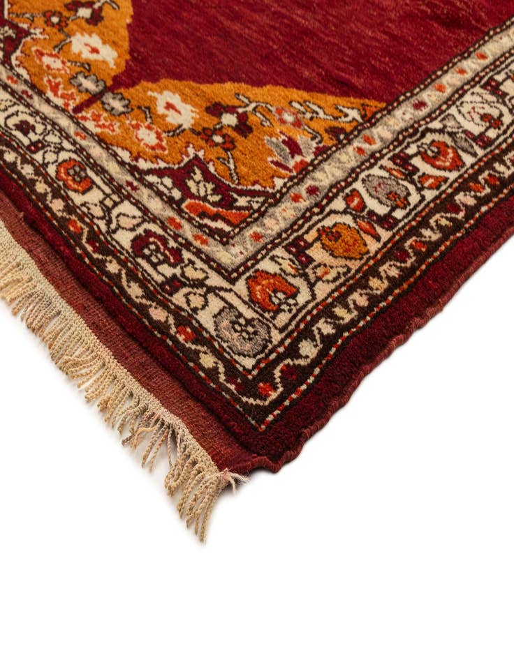Detail image of  3' 3 x 5' 8 Sivas Rug