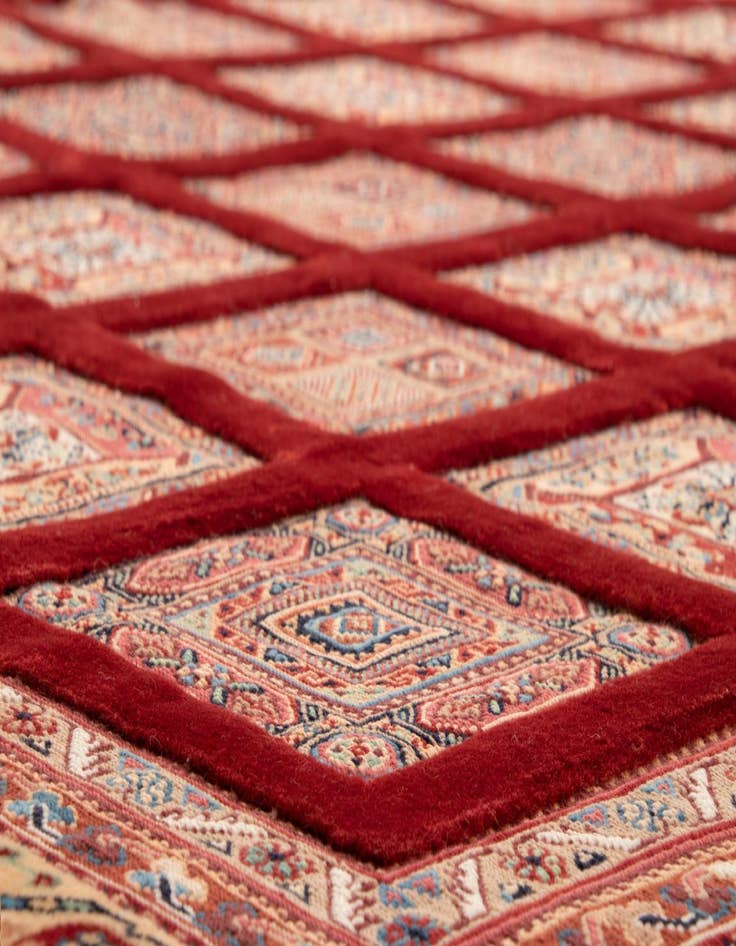 Detail image of  7' 8 x 11' 4  Hand Knotted Sumak Kilim Persian Rug