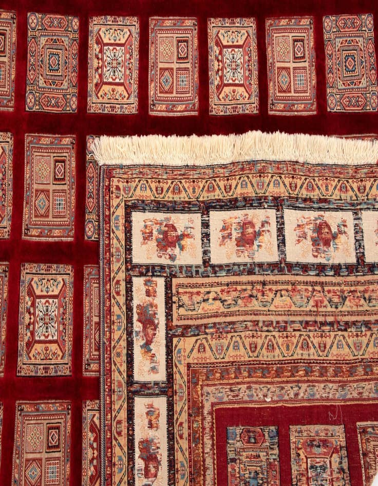 Detail image of  7' 8 x 11' 4  Hand Knotted Sumak Kilim Persian Rug