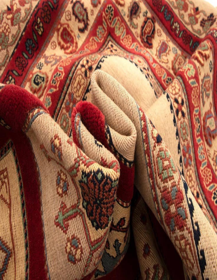 Detail image of  6' 7 x 9' 7 Sumak Kilim Rug