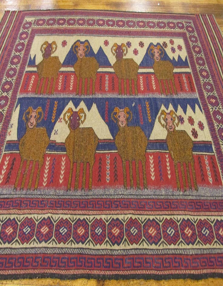 Detail image of  6' 5 x 9' 5  Hand Woven Sumak Wool Rug