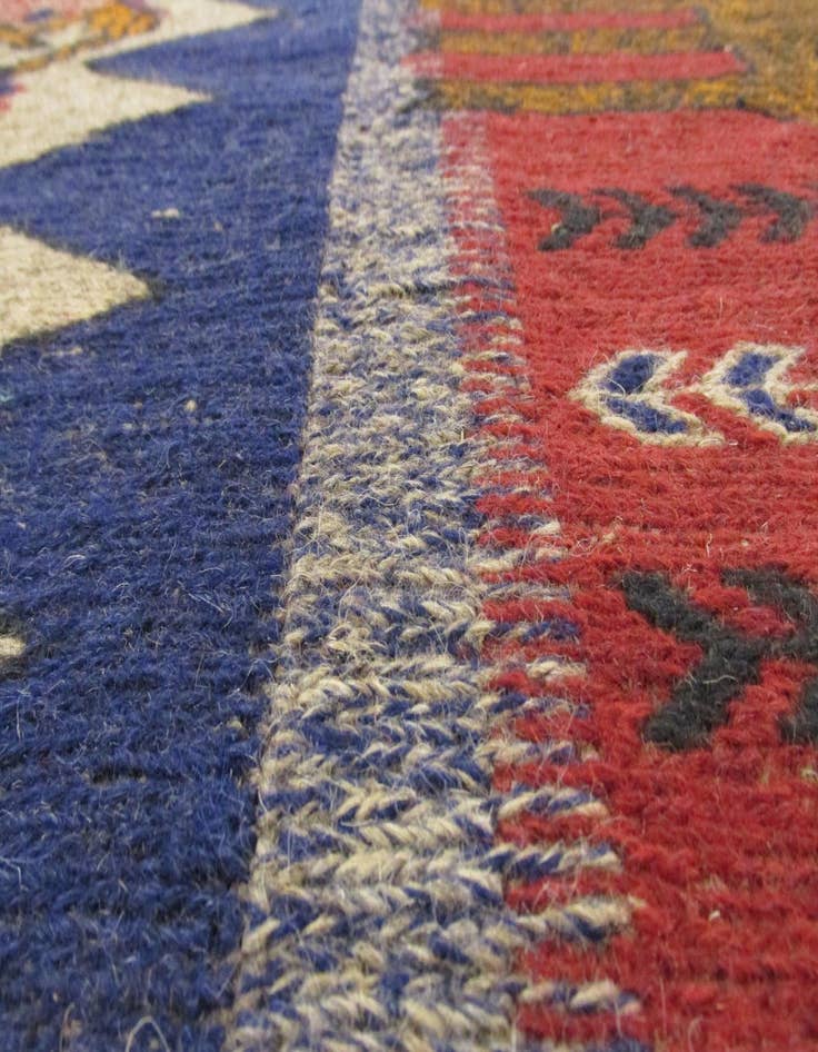 Detail image of  6' 5 x 9' 5  Hand Woven Sumak Wool Rug