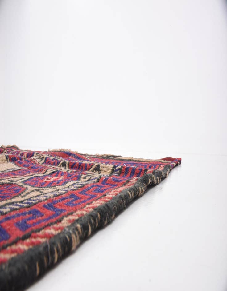 Detail image of  6' 5 x 9' 5  Hand Woven Sumak Wool Rug