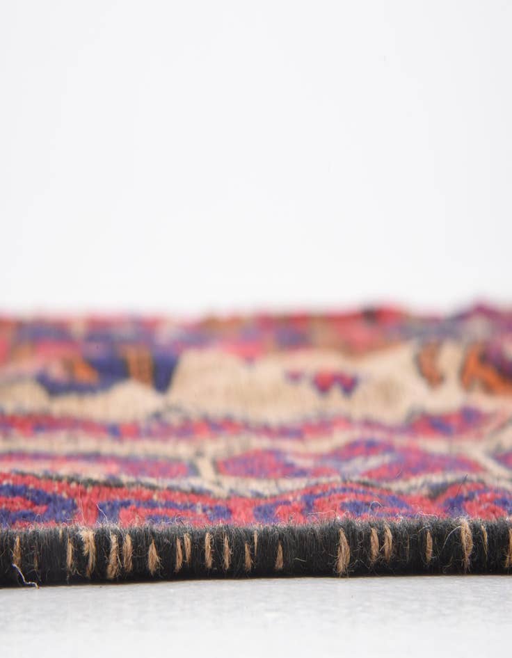 Detail image of  6' 5 x 9' 5  Hand Woven Sumak Wool Rug