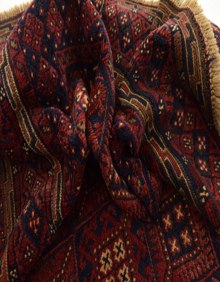 Detail image of  4' 9 x 6' 5  Hand Knotted Sumak Wool Rug