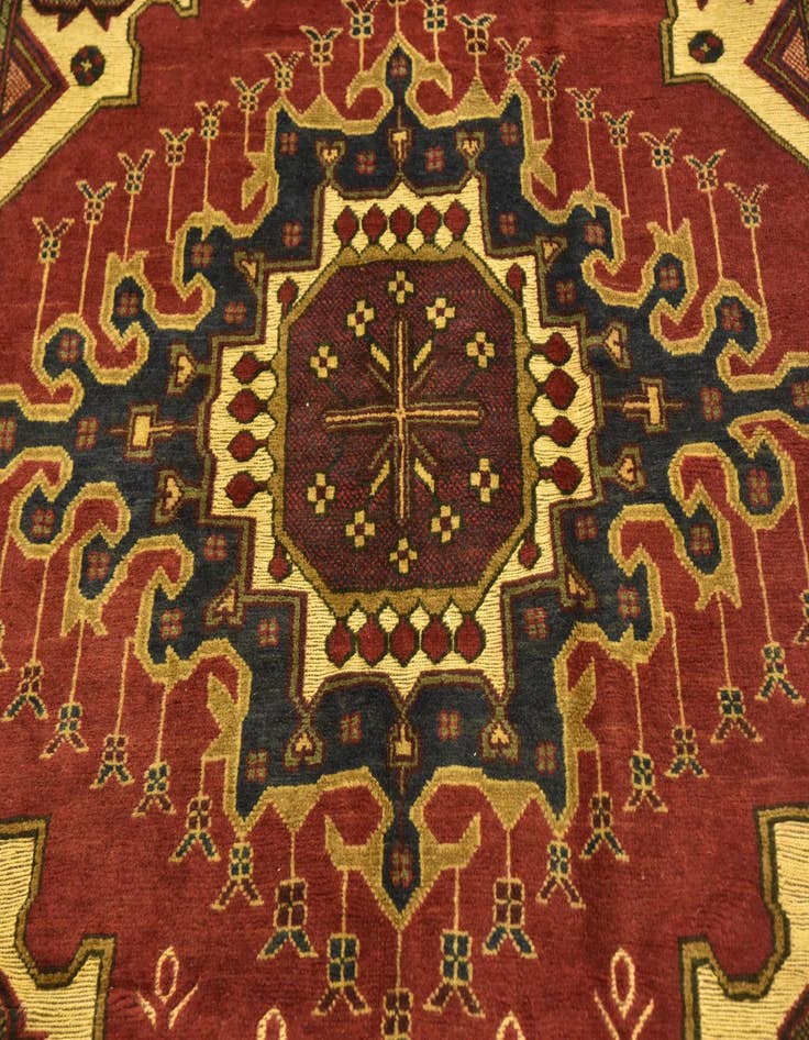 Detail image of  6' 6 x 9' 8  Hand Knotted Sumak Wool Rug