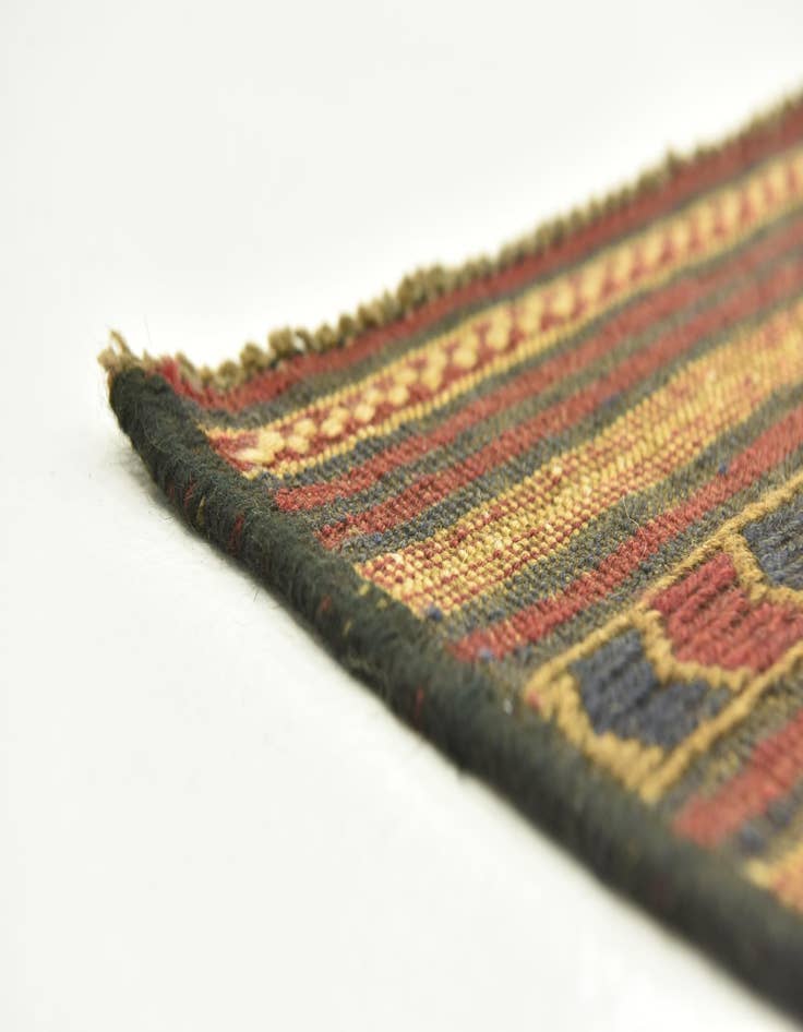 Detail image of  6' 6 x 9' 8  Hand Knotted Sumak Wool Rug