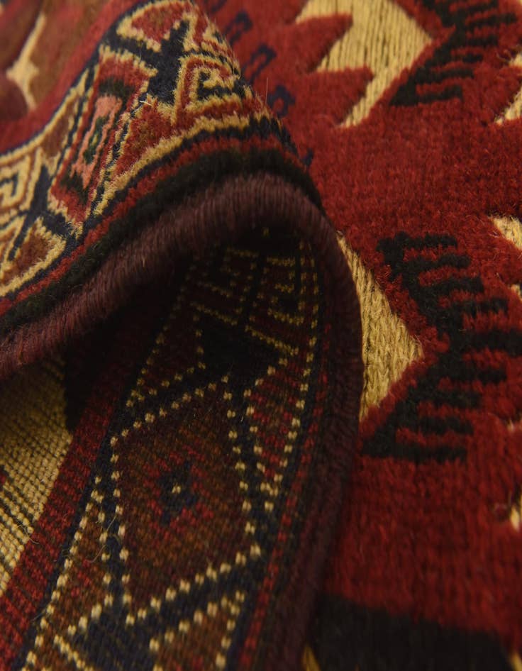 Detail image of  3' x 4' 7  Hand Knotted Sumak Wool Rug