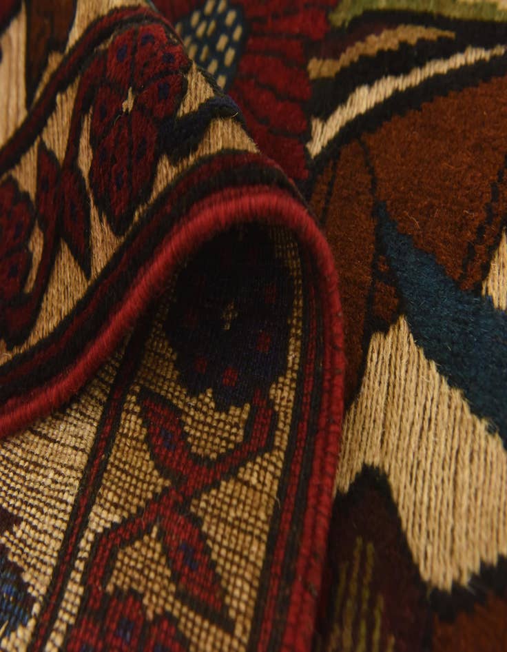 Detail image of  2' 10 x 4' 5  Hand Knotted Sumak Wool Rug