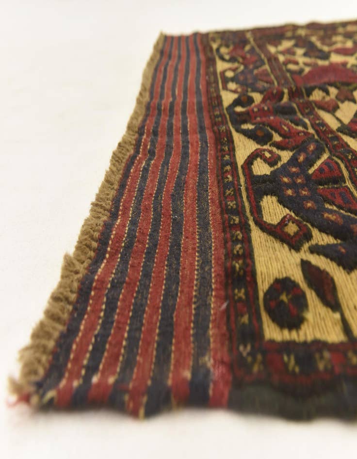 Detail image of  4' 4 x 6' 1  Hand Knotted Sumak Wool Rug