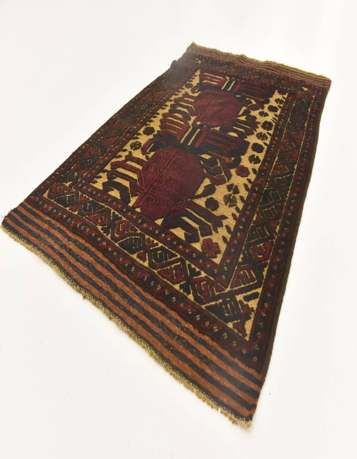 Detail image of  3' x 4' 7  Hand Knotted Sumak Wool Rug