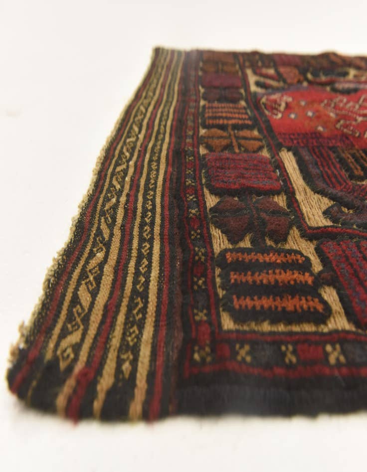 Detail image of  2' 10 x 4' 8  Hand Knotted Sumak Wool Rug