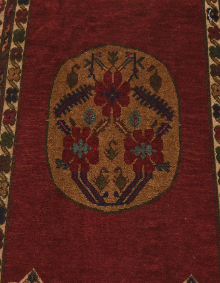 Detail image of  4' 4 x 5' 10  Hand Knotted Sumak Wool Rug