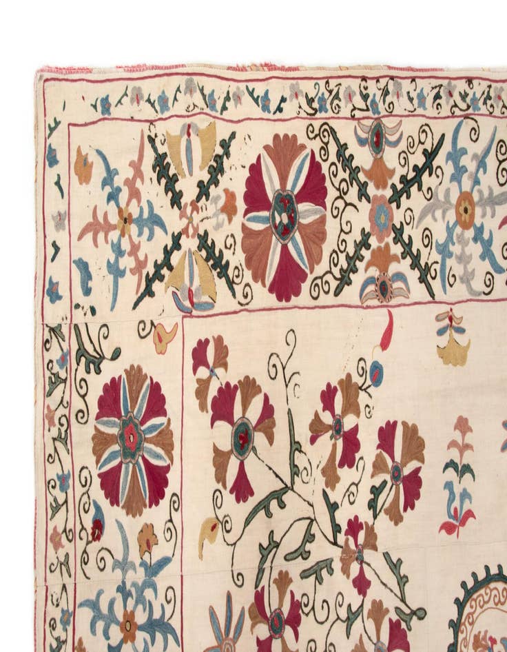 Detail image of  4' 11 x 7' 3 Suzani Rug