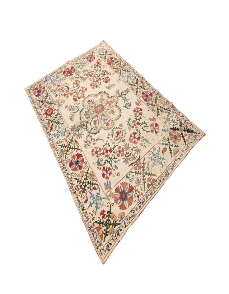 Detail image of  4' 11 x 7' 3 Suzani Rug