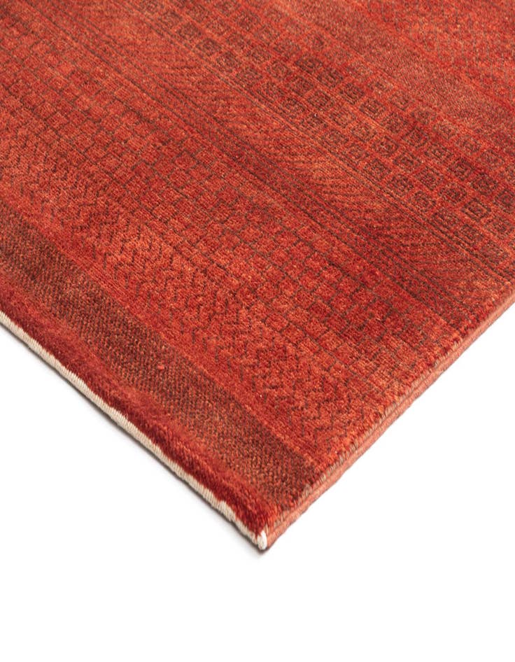 Detail image of  4' x 6' 5 Tabiibaft Wool Rug