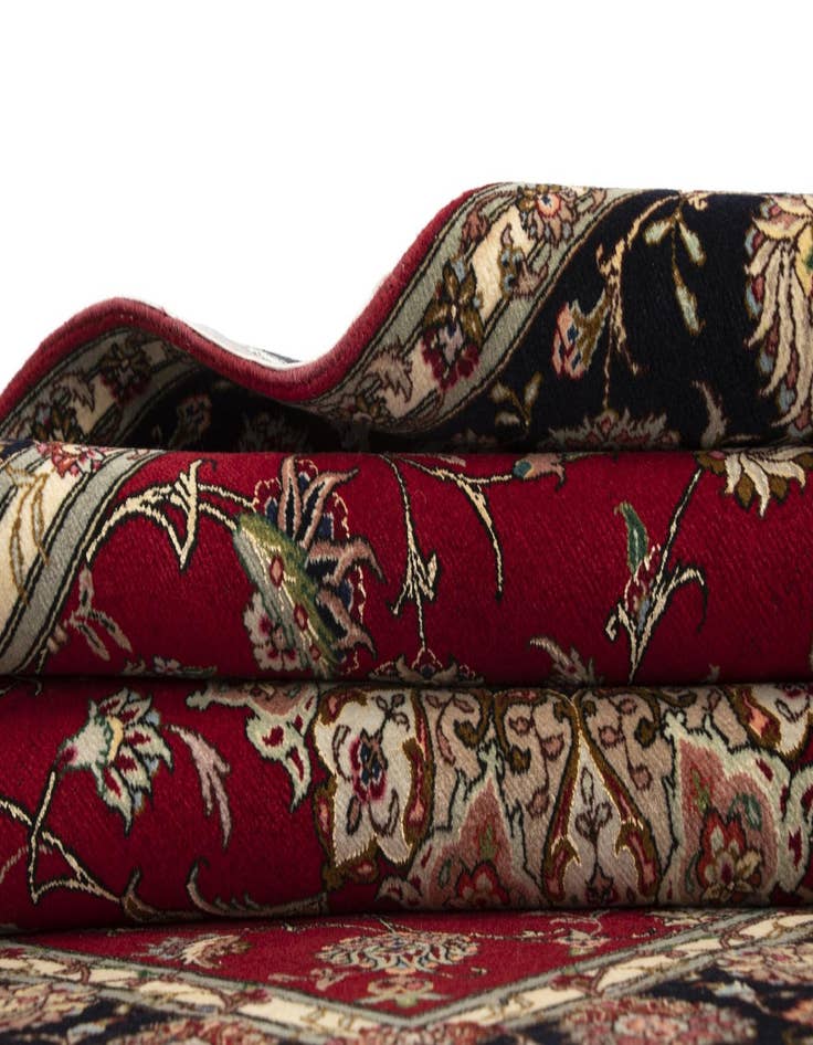 Detail image of  4' 11 x 6' 8 Tabriz Rug