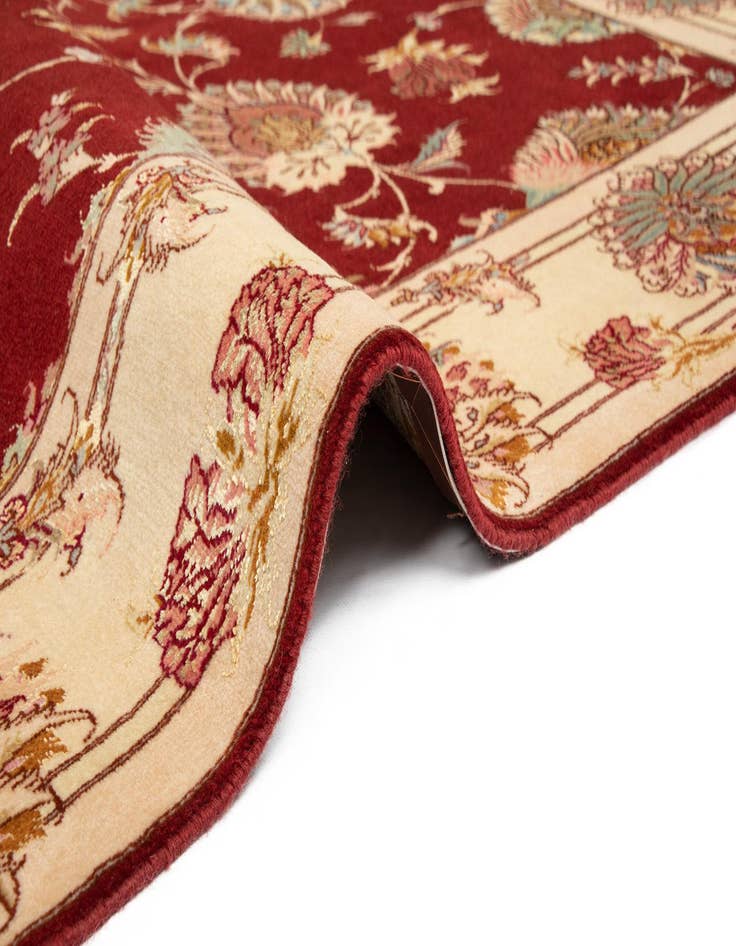 Detail image of  5' 1 x 6' 9 Tabriz Rug