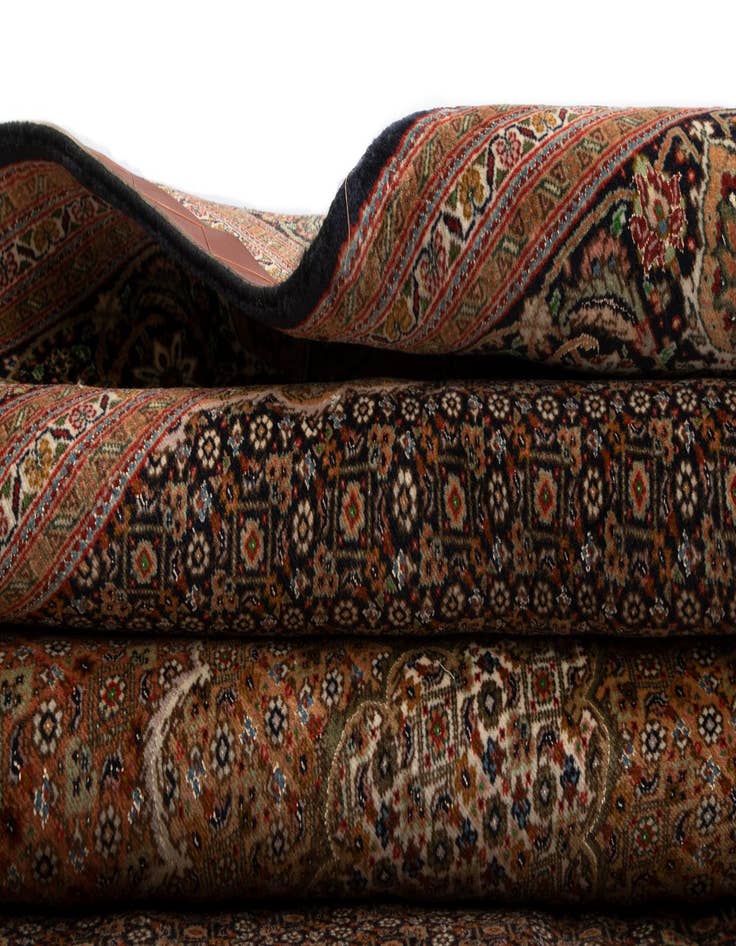 Detail image of  6' 7 x 9' 10 Tabriz Rug