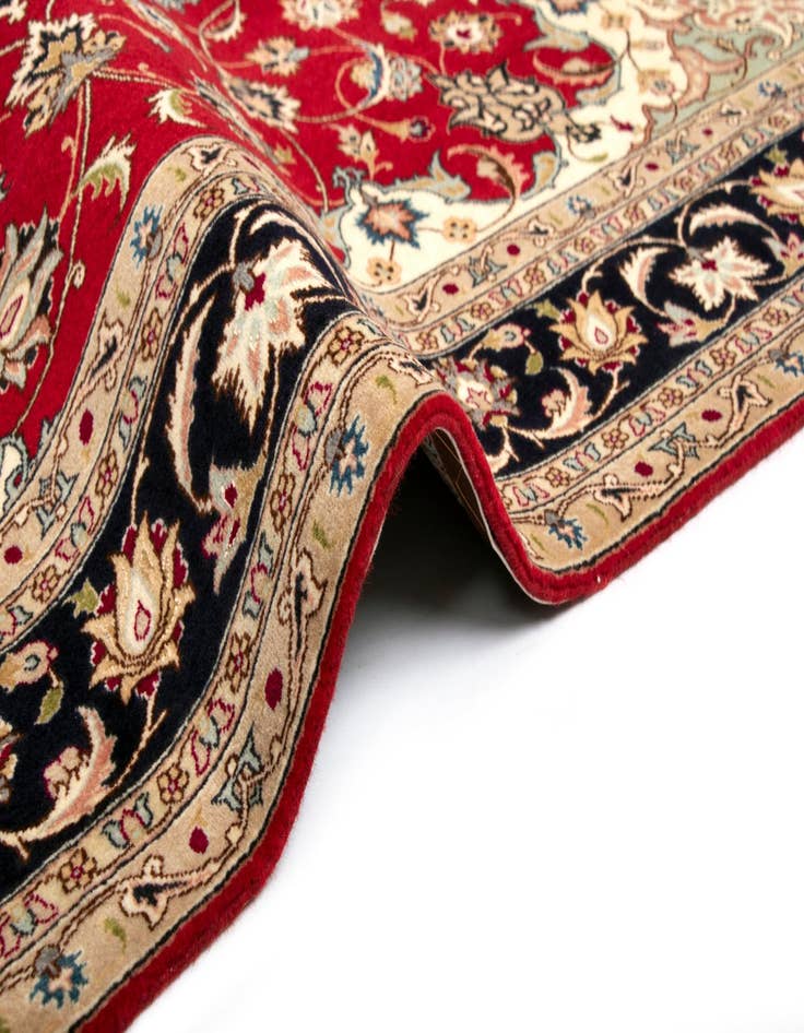 Detail image of  5' x 6' 10 Tabriz Rug