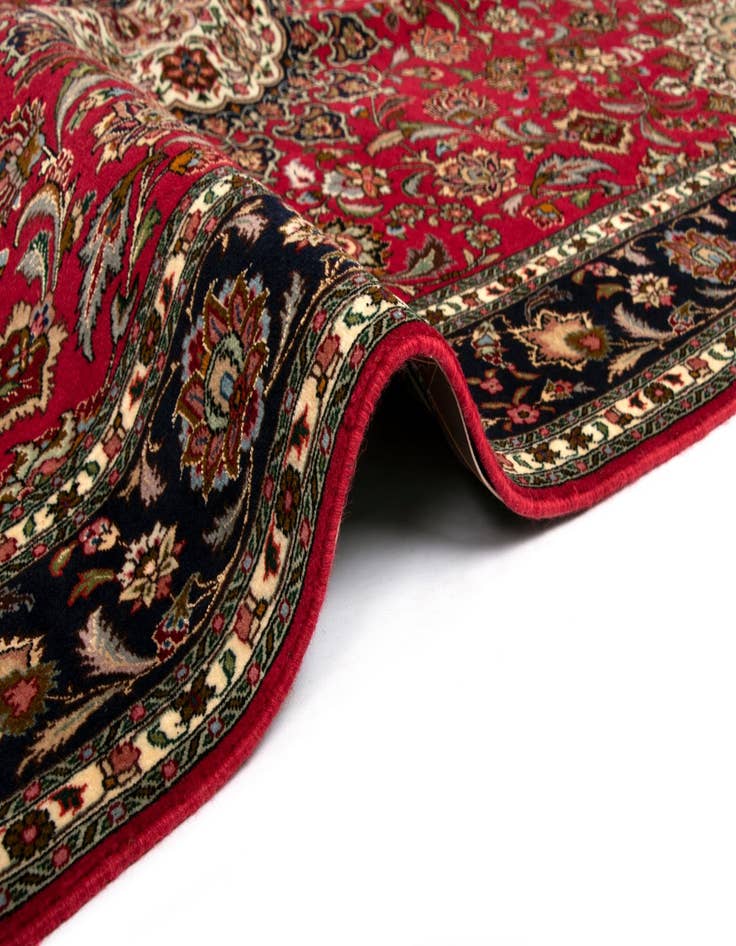 Detail image of  4' 11 x 6' 8 Tabriz Rug