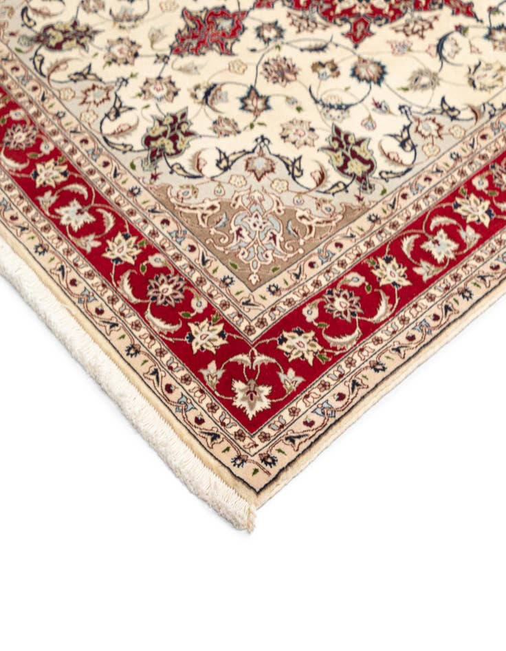 Detail image of  5' 1 x 6' 10 Tabriz Rug