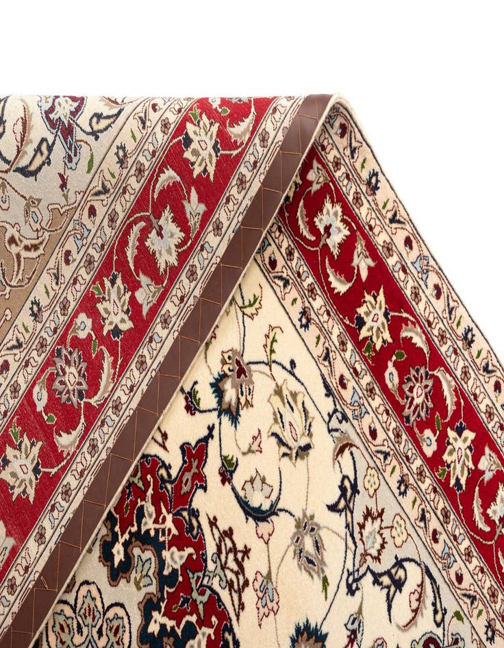 Detail image of  5' 1 x 6' 10 Tabriz Rug