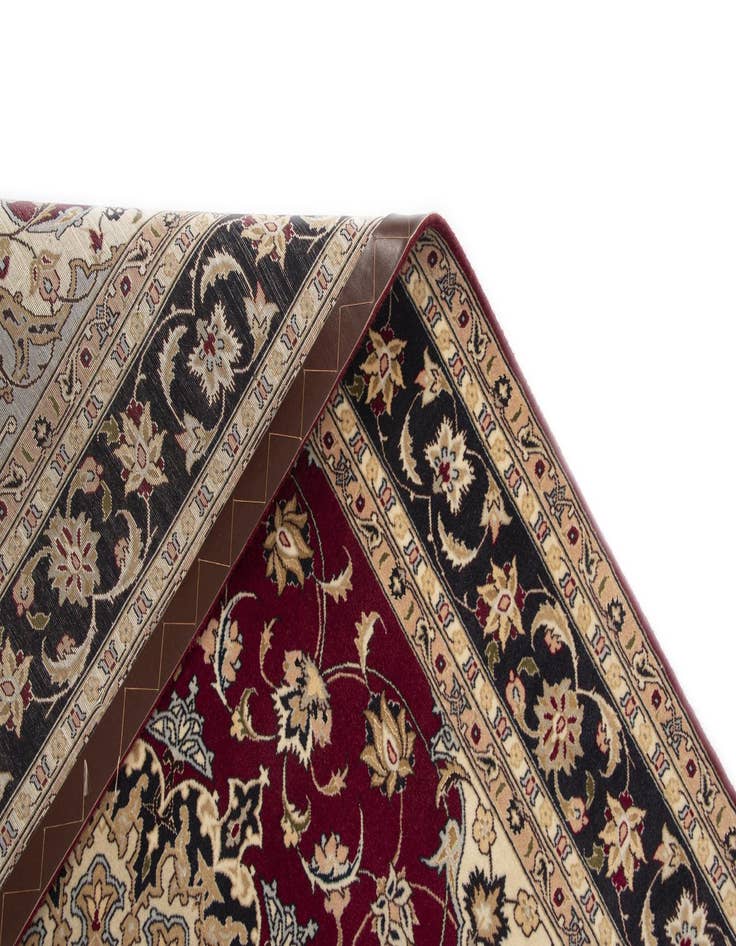 Detail image of  5' 1 x 6' 9 Tabriz Rug