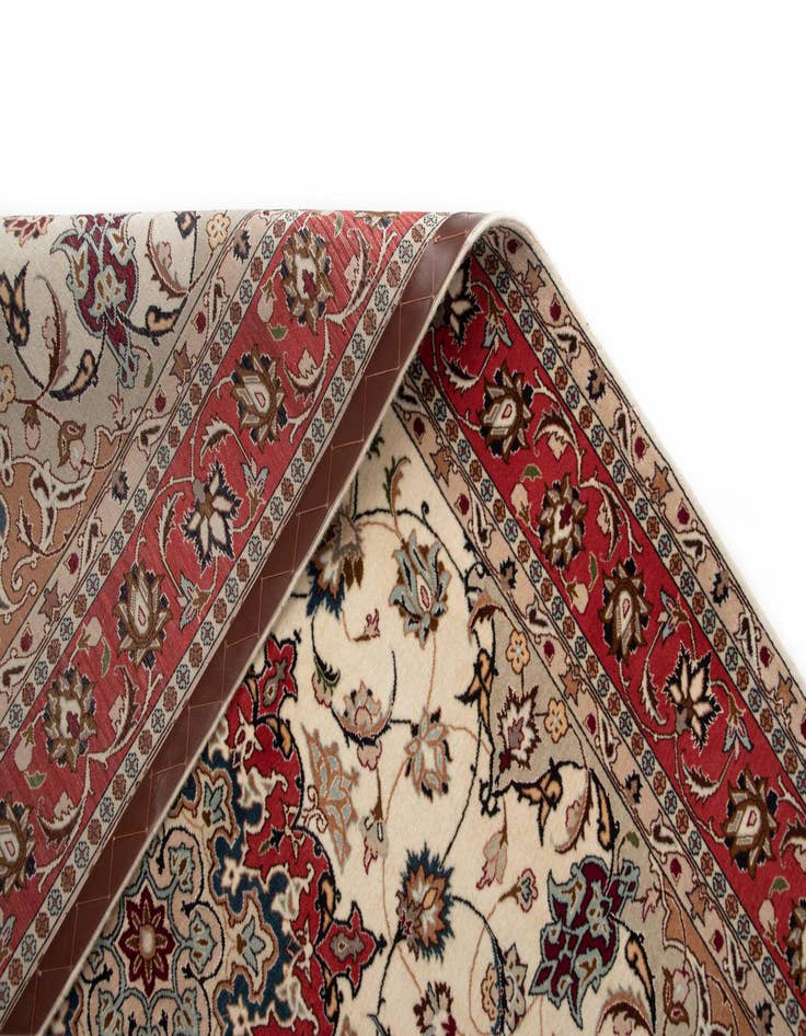 Detail image of  4' 11 x 6' 9 Tabriz Rug