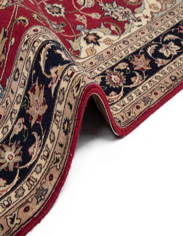 Detail image of  5' 1 x 6' 6 Tabriz Rug