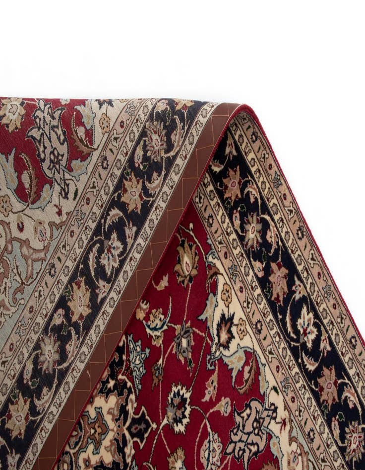 Detail image of  5' 1 x 6' 6 Tabriz Rug