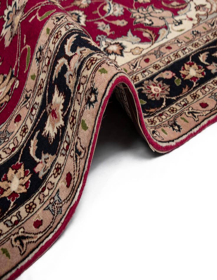 Detail image of 4' 11 x 6' 6 Tabriz Rug