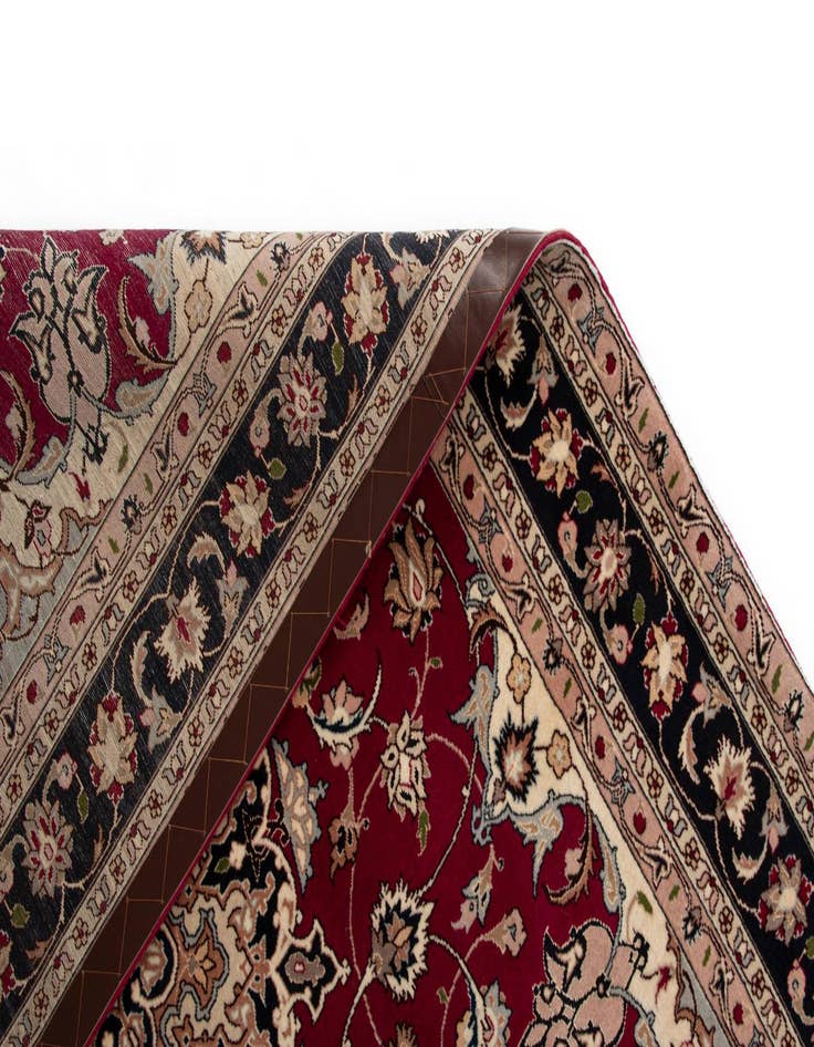 Detail image of 4' 11 x 6' 6 Tabriz Rug