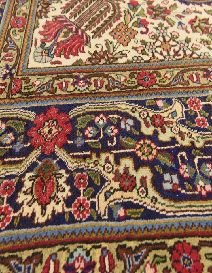 Detail image of  9' 9 x 12' 10 Tabriz Wool Rug